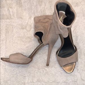 B BRIAN ATWOOD gold suede sandal heels 36